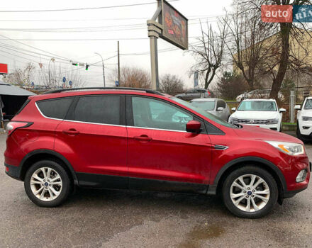 Червоний Форд Ескейп, об'ємом двигуна 2 л та пробігом 179 тис. км за 14890 $, фото 3 на Automoto.ua