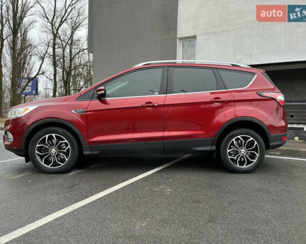 Красный Форд Эскейп, объемом двигателя 2 л и пробегом 78 тыс. км за 15900 $, фото 1 на Automoto.ua