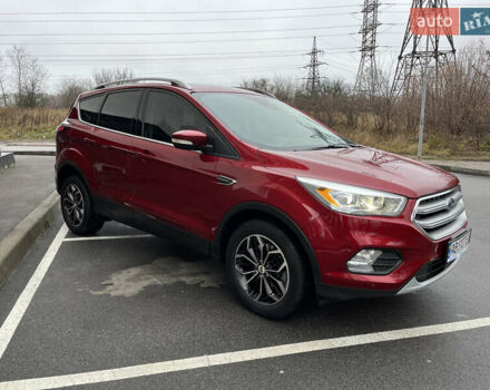 Красный Форд Эскейп, объемом двигателя 2 л и пробегом 78 тыс. км за 15900 $, фото 7 на Automoto.ua