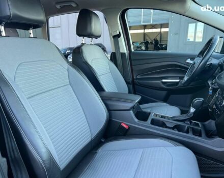 Червоний Форд Ескейп, об'ємом двигуна 2 л та пробігом 170 тис. км за 14590 $, фото 39 на Automoto.ua