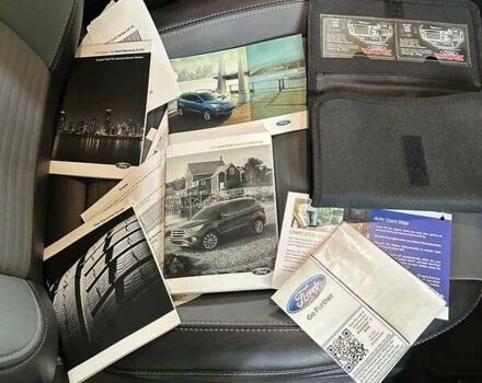 Красный Форд Эскейп, объемом двигателя 2 л и пробегом 170 тыс. км за 13500 $, фото 35 на Automoto.ua