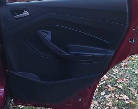 Красный Форд Эскейп, объемом двигателя 2 л и пробегом 153 тыс. км за 12300 $, фото 17 на Automoto.ua