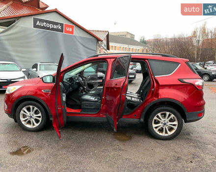 Червоний Форд Ескейп, об'ємом двигуна 2 л та пробігом 179 тис. км за 14890 $, фото 15 на Automoto.ua