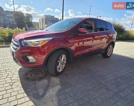 Красный Форд Эскейп, объемом двигателя 1.5 л и пробегом 101 тыс. км за 12700 $, фото 2 на Automoto.ua
