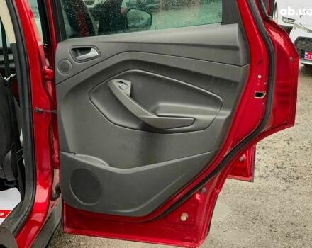 Красный Форд Эскейп, объемом двигателя 2 л и пробегом 179 тыс. км за 14890 $, фото 17 на Automoto.ua