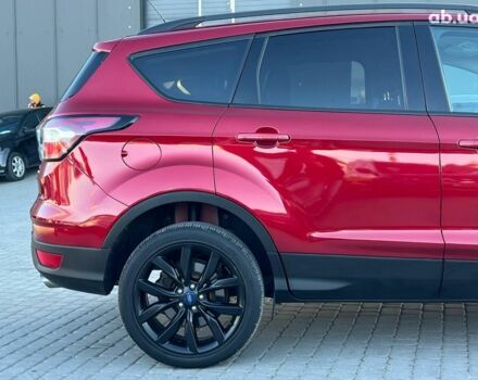 Червоний Форд Ескейп, об'ємом двигуна 2 л та пробігом 170 тис. км за 14590 $, фото 6 на Automoto.ua