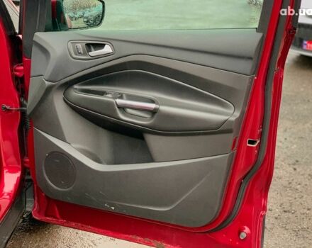 Красный Форд Эскейп, объемом двигателя 2 л и пробегом 179 тыс. км за 14890 $, фото 18 на Automoto.ua