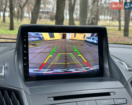 Красный Форд Эскейп, объемом двигателя 2 л и пробегом 121 тыс. км за 14999 $, фото 40 на Automoto.ua