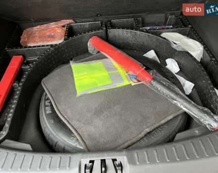 Красный Форд Эскейп, объемом двигателя 2 л и пробегом 78 тыс. км за 15900 $, фото 20 на Automoto.ua