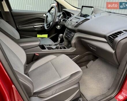 Червоний Форд Ескейп, об'ємом двигуна 2 л та пробігом 121 тис. км за 14400 $, фото 5 на Automoto.ua