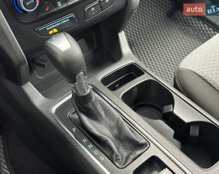 Красный Форд Эскейп, объемом двигателя 2 л и пробегом 121 тыс. км за 14999 $, фото 43 на Automoto.ua