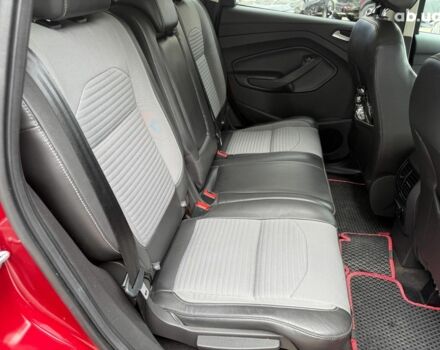 Красный Форд Эскейп, объемом двигателя 2 л и пробегом 98 тыс. км за 15790 $, фото 12 на Automoto.ua