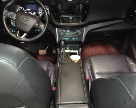 Красный Форд Эскейп, объемом двигателя 1.5 л и пробегом 70 тыс. км за 14999 $, фото 7 на Automoto.ua