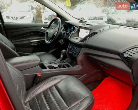 Червоний Форд Ескейп, об'ємом двигуна 2 л та пробігом 179 тис. км за 14890 $, фото 27 на Automoto.ua