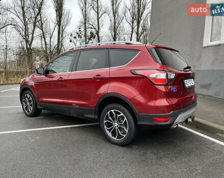 Красный Форд Эскейп, объемом двигателя 2 л и пробегом 78 тыс. км за 15900 $, фото 5 на Automoto.ua