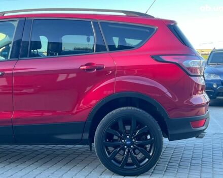 Червоний Форд Ескейп, об'ємом двигуна 2 л та пробігом 170 тис. км за 14590 $, фото 3 на Automoto.ua