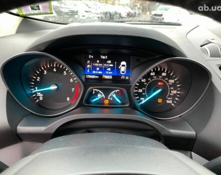 Красный Форд Эскейп, объемом двигателя 2 л и пробегом 179 тыс. км за 14890 $, фото 33 на Automoto.ua