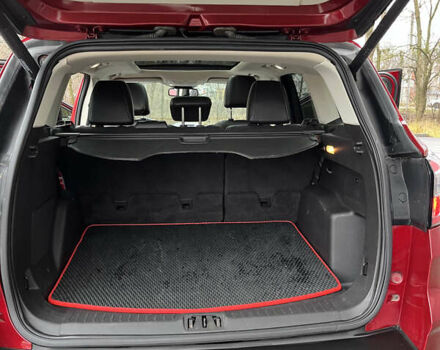 Красный Форд Эскейп, объемом двигателя 2 л и пробегом 78 тыс. км за 15900 $, фото 19 на Automoto.ua