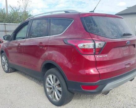 Червоний Форд Ескейп, об'ємом двигуна 2 л та пробігом 172 тис. км за 9500 $, фото 2 на Automoto.ua