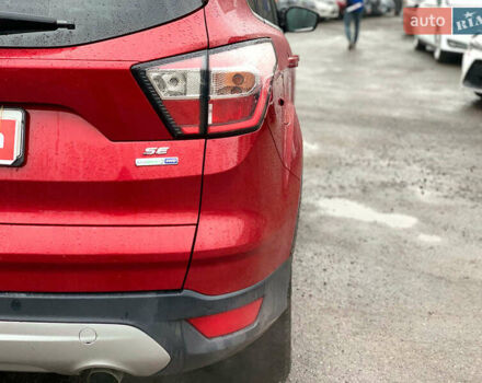 Червоний Форд Ескейп, об'ємом двигуна 2 л та пробігом 179 тис. км за 14890 $, фото 10 на Automoto.ua