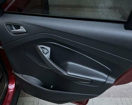 Красный Форд Эскейп, объемом двигателя 2 л и пробегом 170 тыс. км за 13500 $, фото 21 на Automoto.ua