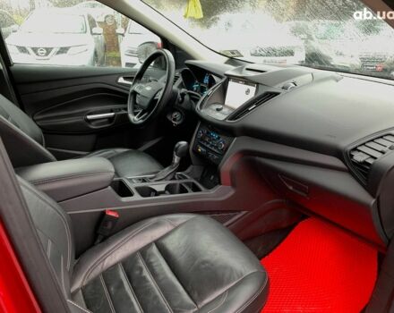 Красный Форд Эскейп, объемом двигателя 2 л и пробегом 179 тыс. км за 14890 $, фото 27 на Automoto.ua