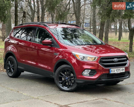 Червоний Форд Ескейп, об'ємом двигуна 2 л та пробігом 121 тис. км за 14500 $, фото 2 на Automoto.ua
