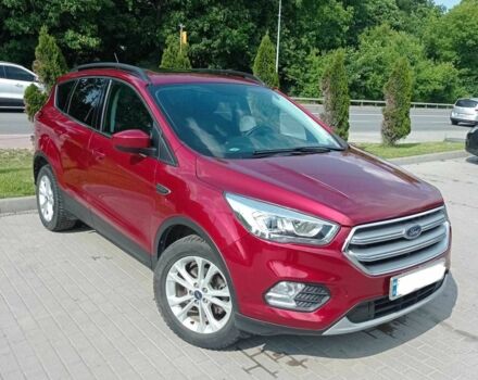 Красный Форд Эскейп, объемом двигателя 1.5 л и пробегом 70 тыс. км за 14999 $, фото 1 на Automoto.ua