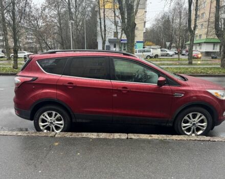 Красный Форд Эскейп, объемом двигателя 2 л и пробегом 180 тыс. км за 14000 $, фото 2 на Automoto.ua