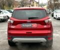 Красный Форд Эскейп, объемом двигателя 2 л и пробегом 179 тыс. км за 14890 $, фото 5 на Automoto.ua