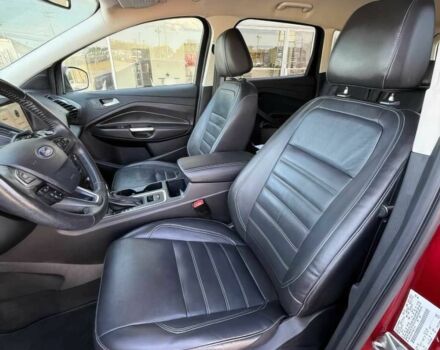 Красный Форд Эскейп, объемом двигателя 2 л и пробегом 53 тыс. км за 2300 $, фото 7 на Automoto.ua