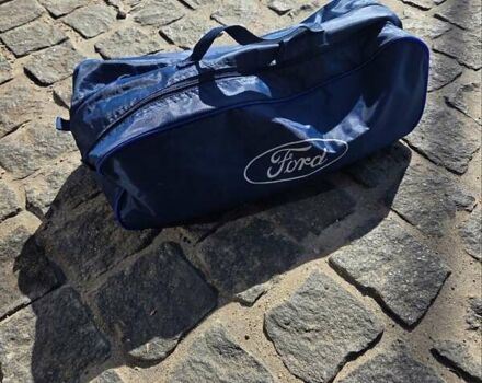 Красный Форд Эскейп, объемом двигателя 1.5 л и пробегом 101 тыс. км за 12700 $, фото 10 на Automoto.ua