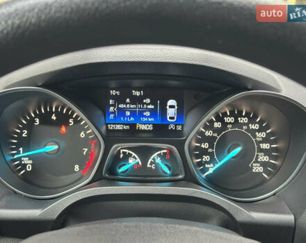 Красный Форд Эскейп, объемом двигателя 2 л и пробегом 121 тыс. км за 14999 $, фото 39 на Automoto.ua