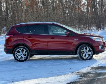 Красный Форд Эскейп, объемом двигателя 2 л и пробегом 40 тыс. км за 3500 $, фото 3 на Automoto.ua