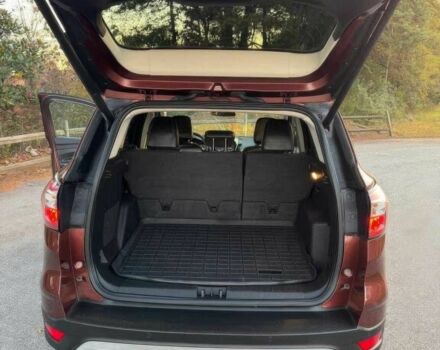 Красный Форд Эскейп, объемом двигателя 2 л и пробегом 43 тыс. км за 9800 $, фото 15 на Automoto.ua