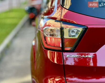 Червоний Форд Ескейп, об'ємом двигуна 1.5 л та пробігом 154 тис. км за 12999 $, фото 21 на Automoto.ua