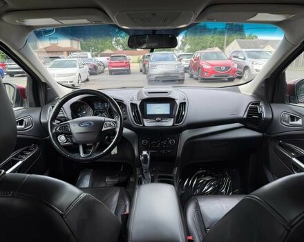 Красный Форд Эскейп, объемом двигателя 1.5 л и пробегом 39 тыс. км за 9600 $, фото 6 на Automoto.ua