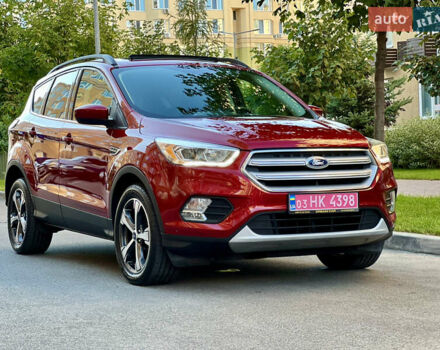 Червоний Форд Ескейп, об'ємом двигуна 1.5 л та пробігом 154 тис. км за 12999 $, фото 4 на Automoto.ua