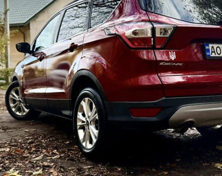 Форд Ескейп 2018 у Львові на Automoto.ua Червоний Форд Ескейп, об'ємом двигуна 1.5 л та пробігом 105 тис. км за 13300 $, фото 5 на Automoto.ua