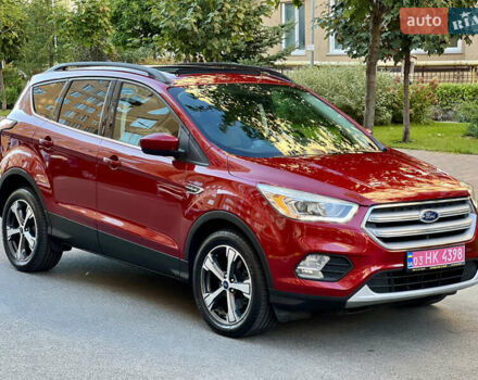 Червоний Форд Ескейп, об'ємом двигуна 1.5 л та пробігом 154 тис. км за 12999 $, фото 3 на Automoto.ua