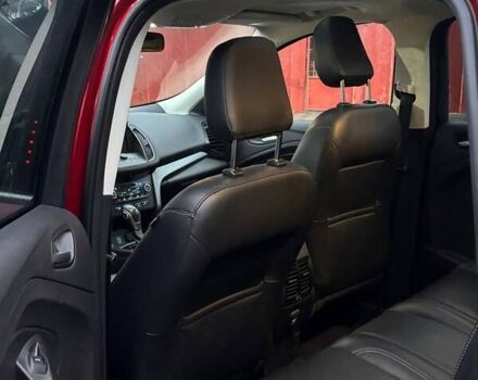 Красный Форд Эскейп, объемом двигателя 1.5 л и пробегом 175 тыс. км за 11999 $, фото 5 на Automoto.ua