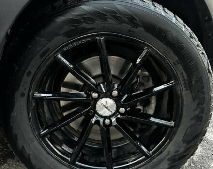 Красный Форд Эскейп, объемом двигателя 2 л и пробегом 93 тыс. км за 15300 $, фото 9 на Automoto.ua