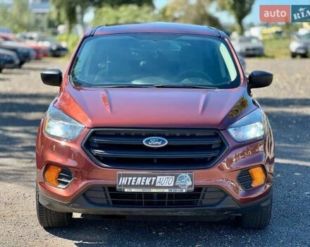 Форд Эскейп 2018 в Каменке на Automoto.ua Красный Форд Эскейп, объемом двигателя 2.5 л и пробегом 202 тыс. км за 11900 $, фото 2 на Automoto.ua