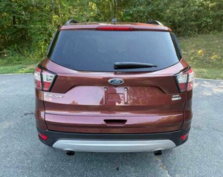 Красный Форд Эскейп, объемом двигателя 1.5 л и пробегом 88 тыс. км за 9500 $, фото 4 на Automoto.ua