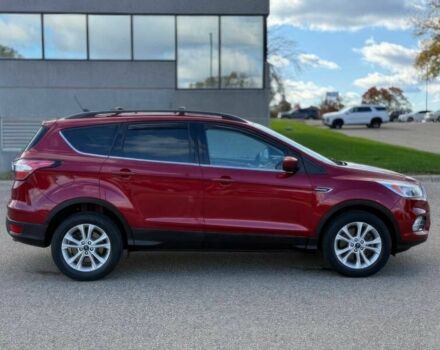 Красный Форд Эскейп, объемом двигателя 1.5 л и пробегом 45 тыс. км за 8000 $, фото 3 на Automoto.ua