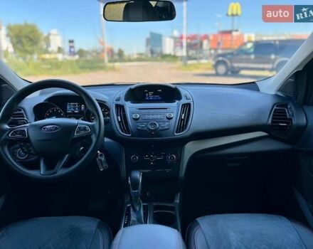 Форд Эскейп 2018 в Каменке на Automoto.ua Красный Форд Эскейп, объемом двигателя 2.5 л и пробегом 202 тыс. км за 11900 $, фото 19 на Automoto.ua