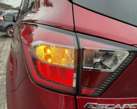 Красный Форд Эскейп, объемом двигателя 1.5 л и пробегом 154 тыс. км за 12499 $, фото 52 на Automoto.ua