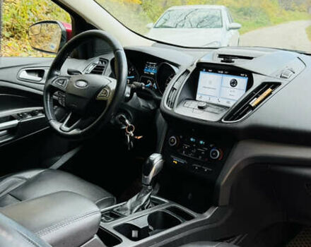 Форд Ескейп 2018 у Львові на Automoto.ua Червоний Форд Ескейп, об'ємом двигуна 1.5 л та пробігом 105 тис. км за 13300 $, фото 28 на Automoto.ua