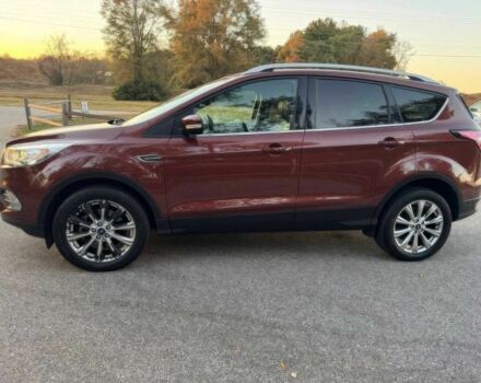 Красный Форд Эскейп, объемом двигателя 2 л и пробегом 43 тыс. км за 9800 $, фото 3 на Automoto.ua