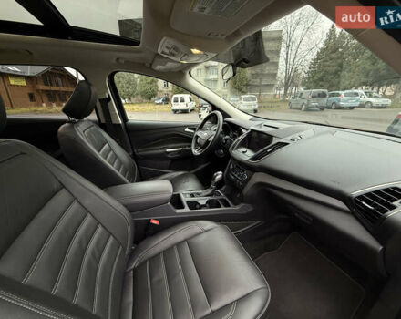 Красный Форд Эскейп, объемом двигателя 1.5 л и пробегом 154 тыс. км за 12499 $, фото 35 на Automoto.ua